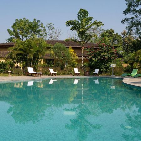 Jungle Villa Resort - Near Chitwan National Park מראה חיצוני תמונה