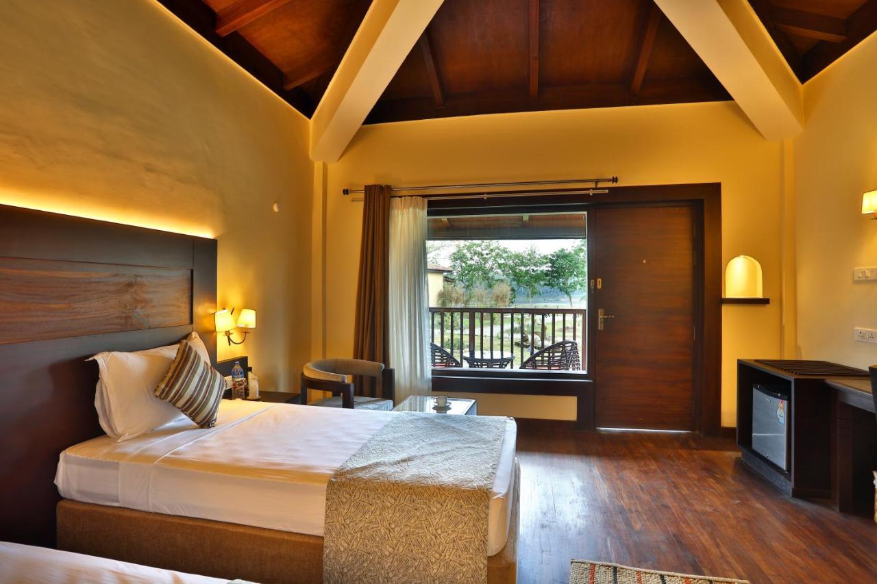 Jungle Villa Resort - Near Chitwan National Park מראה חיצוני תמונה