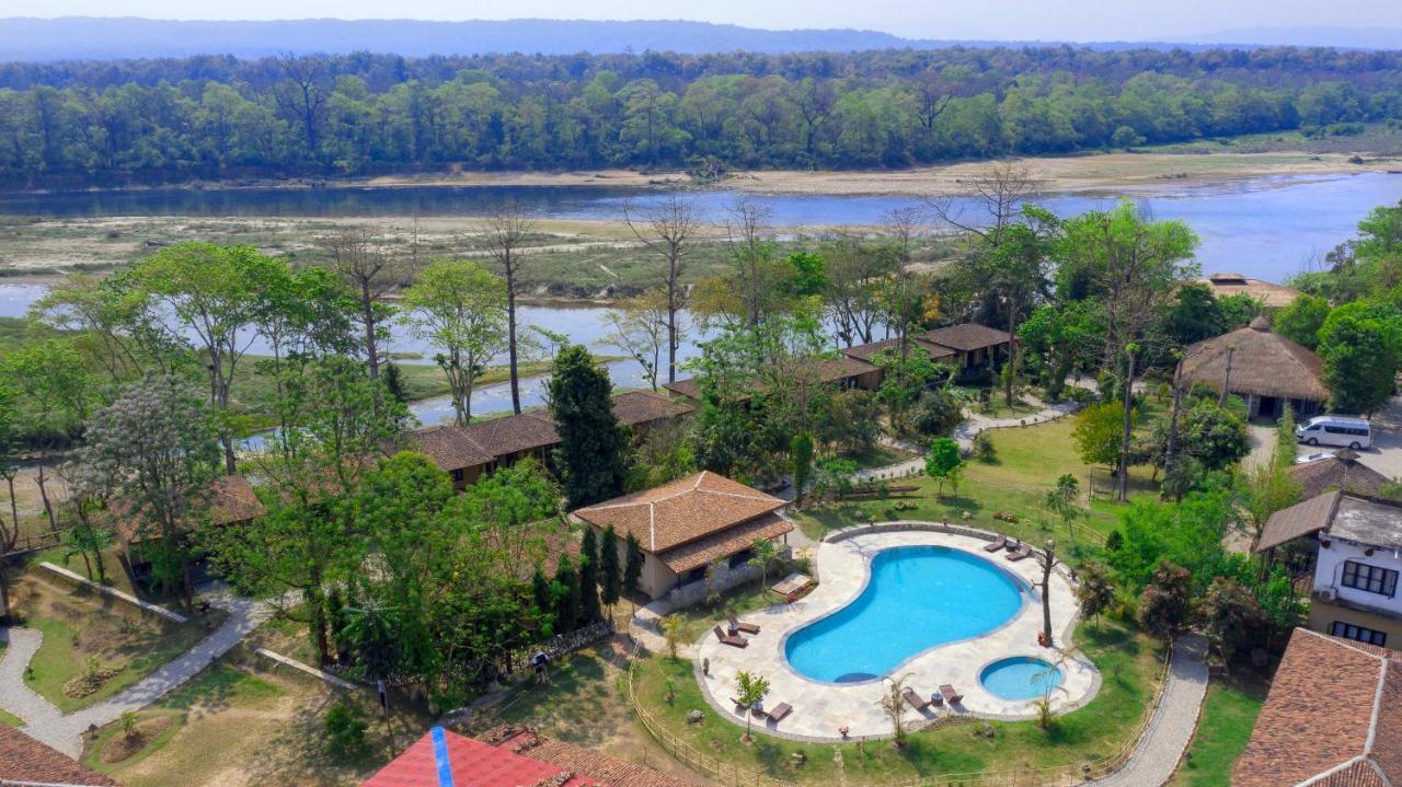 Jungle Villa Resort - Near Chitwan National Park מראה חיצוני תמונה